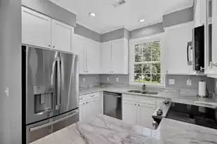 1560 Sea Palms Crescent, Mount Pleasant, SC 29464 - Photo 14