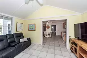 640 Oak Marsh Dr, Mount Pleasant, SC 29464 - Photo 14