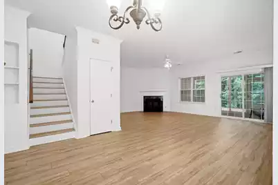 1611 Camfield Lane, Mount Pleasant, SC 29466 - Photo 18