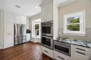 38 Harleston Pl, Charleston, SC 29401 - Photo 12