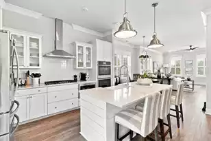 806 Kings Oak Ct #8, Charleston, SC 29492 - Photo 2