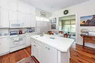 52 On the Harbor Dr, Mount Pleasant, SC 29464 - Photo 10
