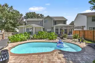 100 Kenwood Ct, Goose Creek, SC 29445 - Photo 2