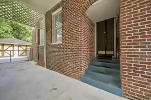 324 Sumter St, Charleston, SC 29403 - Photo 8