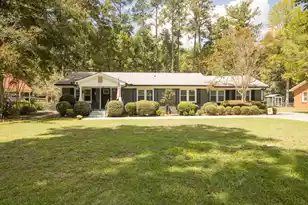 114 Sharon Dr, Walterboro, SC 29488 - Photo 1