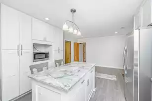 1259 Robin Rd, Mount Pleasant, SC 29464 - Photo 10