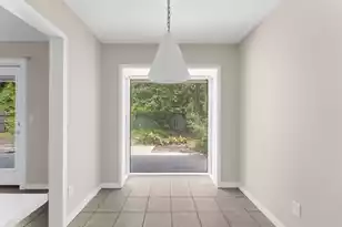 1124 Honeysuckle Ct, Mount Pleasant, SC 29464 - Photo 18