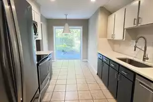 1124 Honeysuckle Ct, Mount Pleasant, SC 29464 - Photo 16