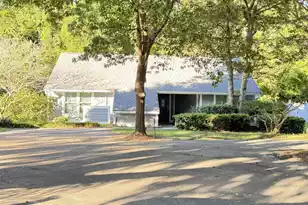 1124 Honeysuckle Ct, Mount Pleasant, SC 29464 - Photo 26