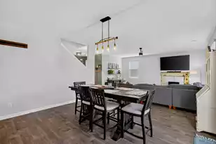 384 Bering Ln, Summerville, SC 29486 - Photo 10