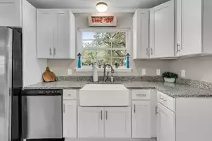339 Mt Royall Dr, Mount Pleasant, SC 29464 - Photo 20