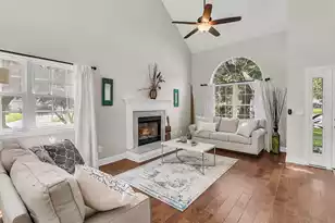 339 Mt Royall Dr, Mount Pleasant, SC 29464 - Photo 6