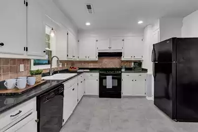 404 Forest Circle, Summerville, SC 29483 - Photo 12