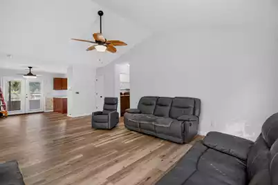 433 Courtland Drive, Summerville, SC 29486 - Photo 4
