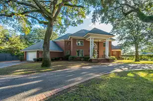 235 Country Club Ln, Charleston, SC 29412 - Photo 6