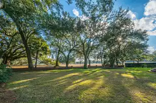 235 Country Club Ln, Charleston, SC 29412 - Photo 8