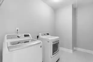 1675 Pierce St, Charleston, SC 29492 - Photo 22