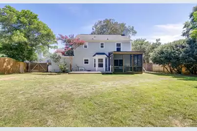 1427 Oaklanding Road, Mount Pleasant, SC 29464 - Photo 4