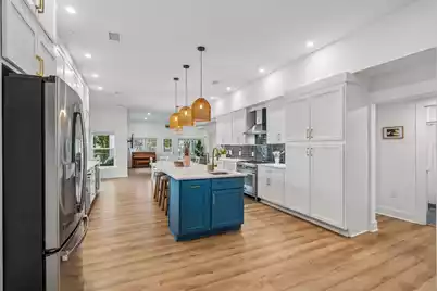 919 Ashley Avenue E, Folly Beach, SC 29439 - Photo 8