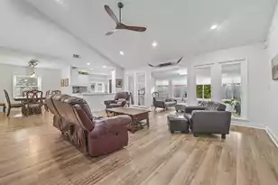 1756 Sandcroft Dr W, Charleston, SC 29407 - Photo 2