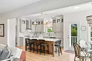 558 Island Walk E, Mount Pleasant, SC 29464 - Photo 10
