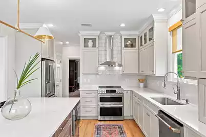 558 Island Walk E, Mount Pleasant, SC 29464 - Photo 12