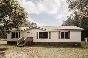 5823 Drayton St, Ravenel, SC 29470 - Photo 1