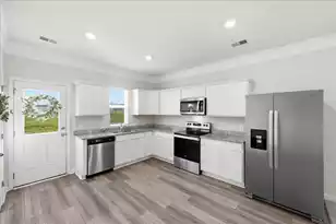 426 Pender Woods Dr, Summerville, SC 29486 - Photo 6