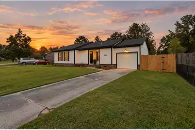 121 Heather Drive, Summerville, SC 29486 - Photo 2