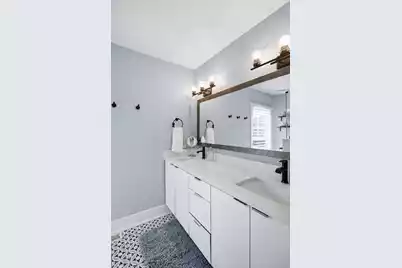 66 Gadsden Street #Unit B, Charleston, SC 29401 - Photo 18