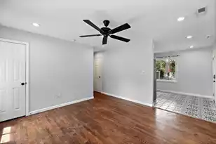210 Peters St, Summerville, SC 29483 - Photo 2