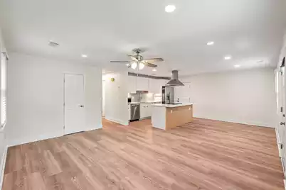 1115 Shadow Drive S, Mount Pleasant, SC 29464 - Photo 6