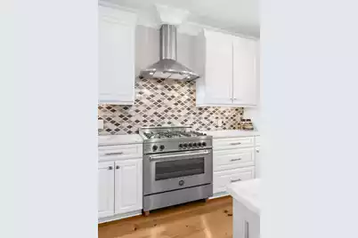 155 Wingo Way #425, Mount Pleasant, SC 29464 - Photo 18