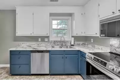 6634 Bent Creek Drive, North Charleston, SC 29420 - Photo 10