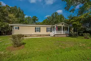 215 Hines Dr, Bonneau, SC 29431 - Photo 2