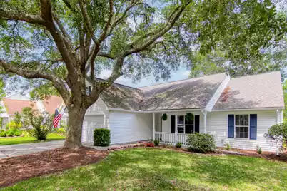 1264 Center Lake Drive, Mount Pleasant, SC 29464 - Photo 2