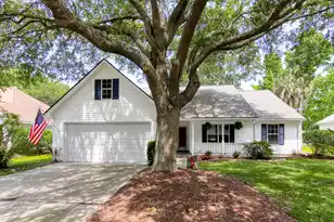 1264 Center Lake Dr, Mount Pleasant, SC 29464 - Photo 1