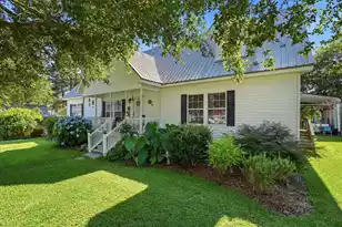 116 Sparrow St, Bonneau, SC 29431 - Photo 1