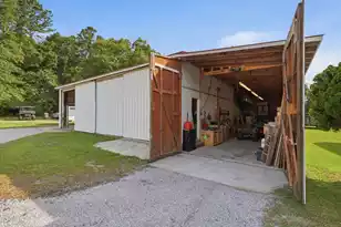 690 Lannie Ln, Moncks Corner, SC 29461 - Photo 10