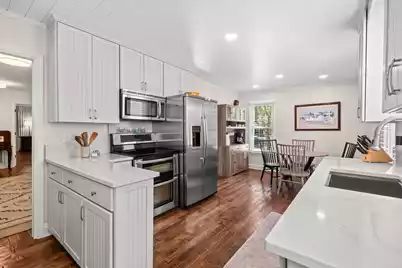 1418 Inland Creek Way, Mount Pleasant, SC 29464 - Photo 4
