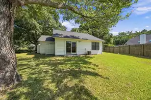 1506 Crossing Ln E, Mount Pleasant, SC 29466 - Photo 30