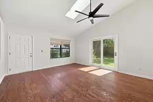 1506 Crossing Ln E, Mount Pleasant, SC 29466 - Photo 8