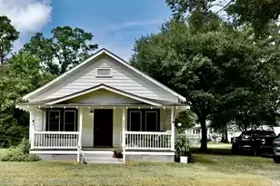2408 Cleveland Street E, Elloree, SC 29047 - Photo 1