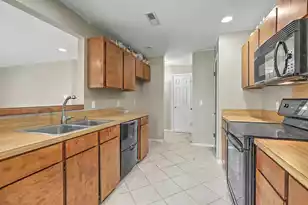 1203 Village Creek Ln, Mount Pleasant, SC 29464 - Photo 8