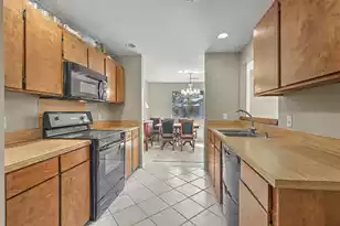 1203 Village Creek Ln, Mount Pleasant, SC 29464 - Photo 4