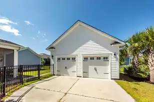111 Hewitt St, Summerville, SC 29486 - Photo 24
