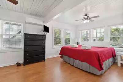 518 Ashley Avenue W, Folly Beach, SC 29439 - Photo 26