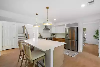 1498 Diamond Boulevard, Mount Pleasant, SC 29466 - Photo 6