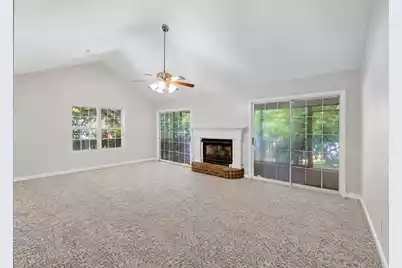 185 Thames Avenue, Summerville, SC 29485 - Photo 8