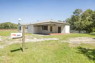 402 New St, Smoaks, SC 29481 - Photo 6